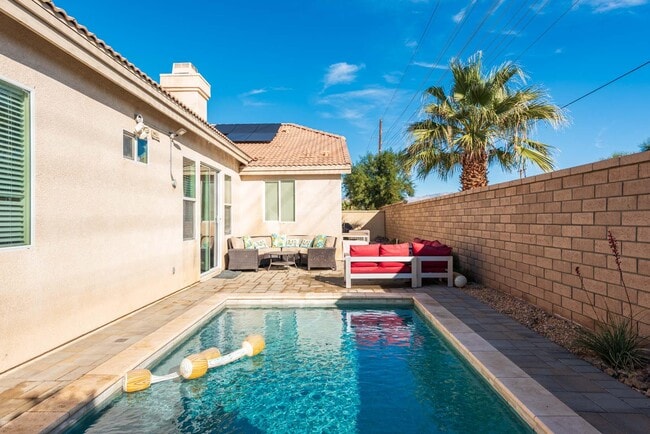 Building Photo - 49534 Lewis Rd