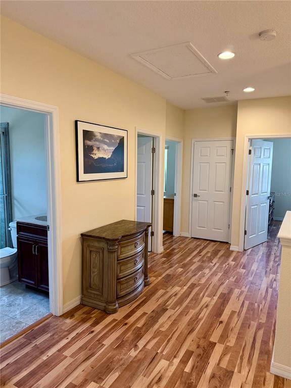Building Photo - 2060 Royal Vista Ct