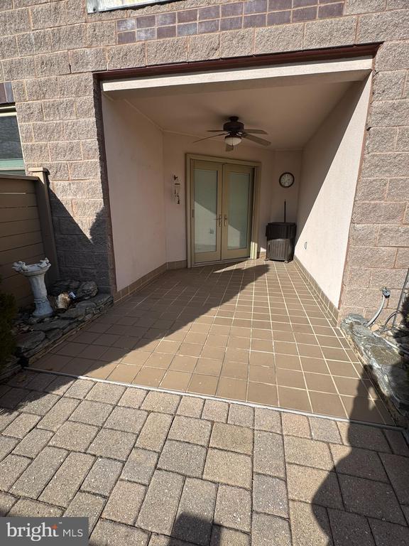 Building Photo - 102 Mercer Ct