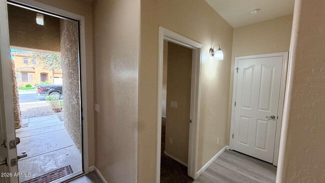 Building Photo - 2739 E Canyon Creek Dr