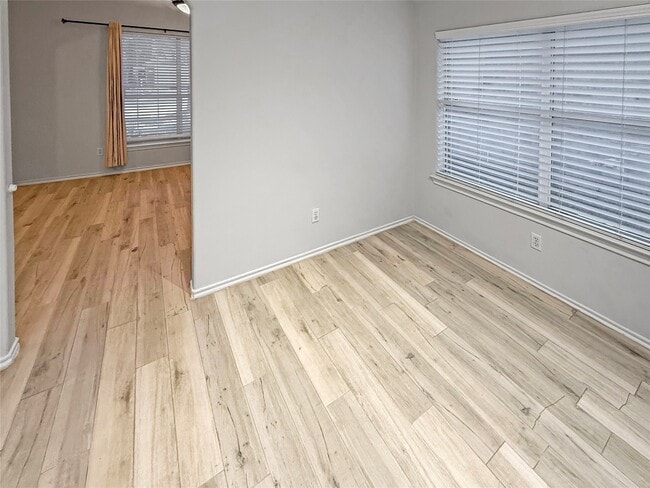 Building Photo - 15335 Sienna Oak Dr