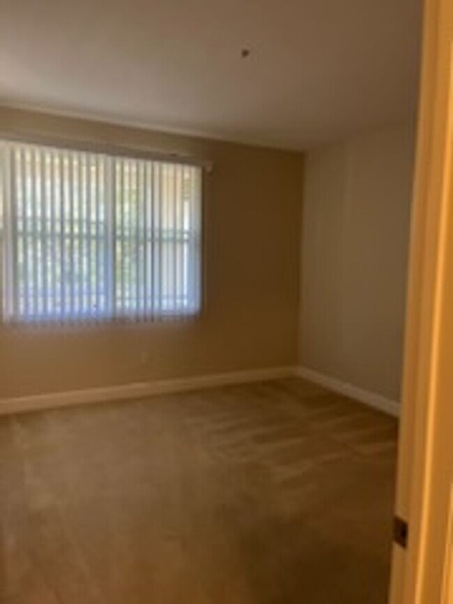 Building Photo - Epic REA - Great 1 BR/1 BA Condo w/Parking in Montebello Community of Cupertino