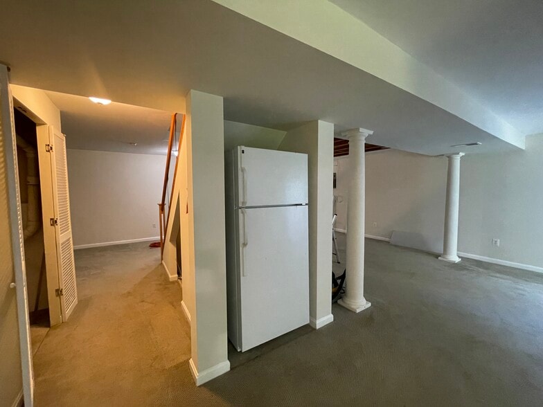 hallway - 249 Amberleigh Dr