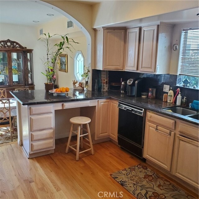 Building Photo - 12944 Woodbridge St