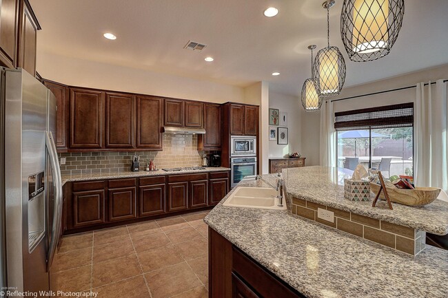 Building Photo - 3163 E Los Altos Ct
