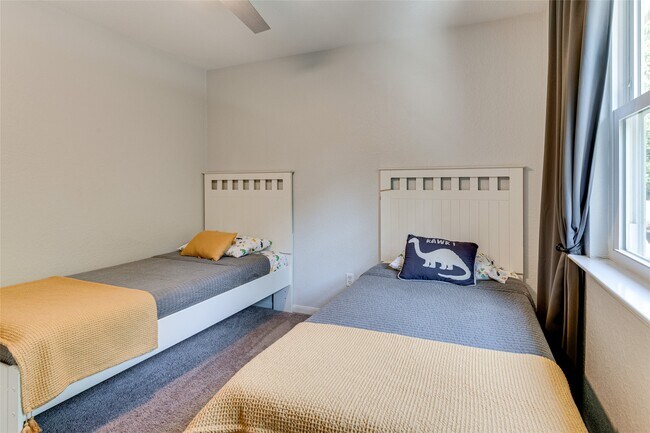 Building Photo - 34 Steep Trail Pl