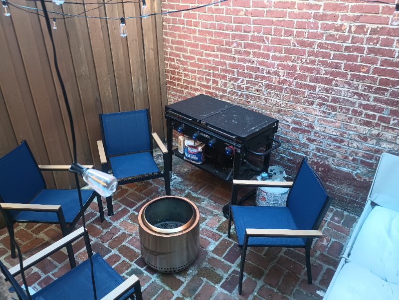 Building Photo - 718-713 13th St NE