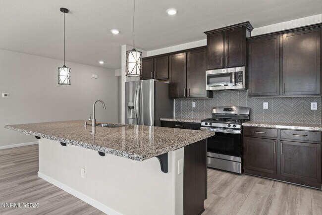 Building Photo - 7230 Treeline Ct