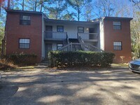Building Photo - Woodrich