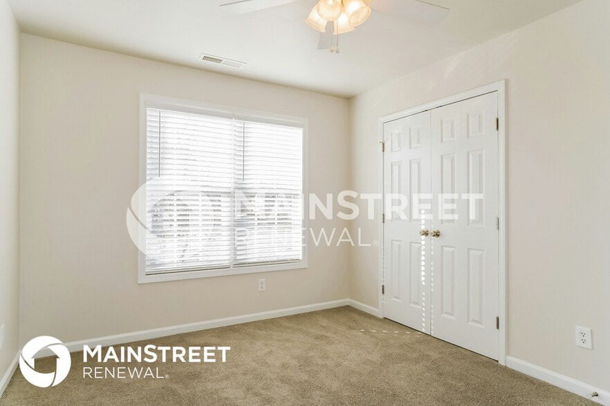 Building Photo - 301 Star Ruby Dr
