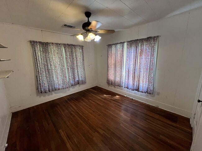 Building Photo - Spacious 5-Bedroom Home in Prime Zachary Location