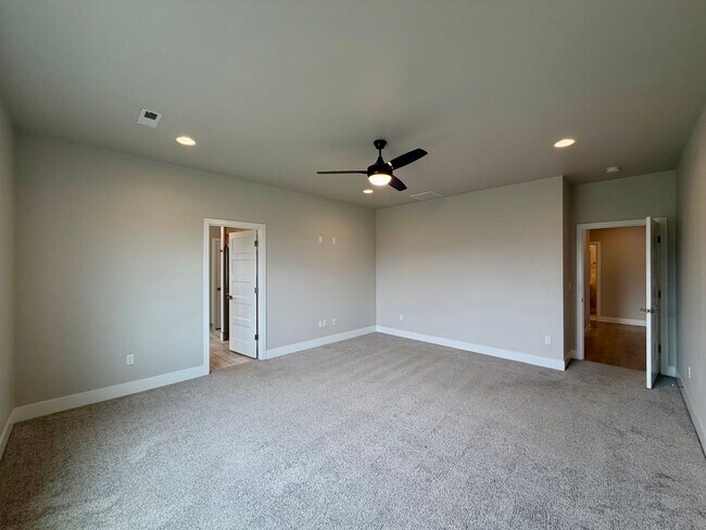 Building Photo - Gorgeous 4 bed, 2.5 ba in Richland's Westcliffe Neighborhood