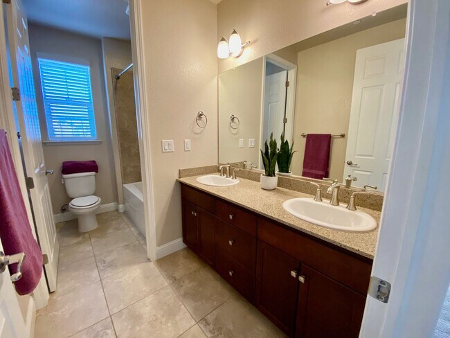 Building Photo - $2,750 Copper River Golf Course, 3 Bed + L...