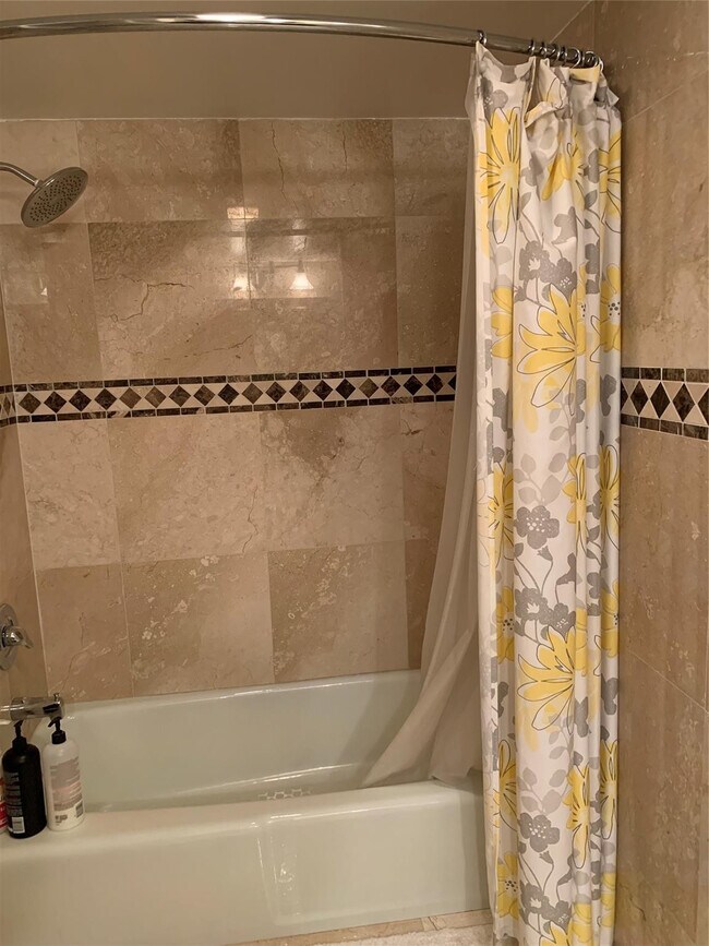 Building Photo - 3410 Galt Ocean Dr