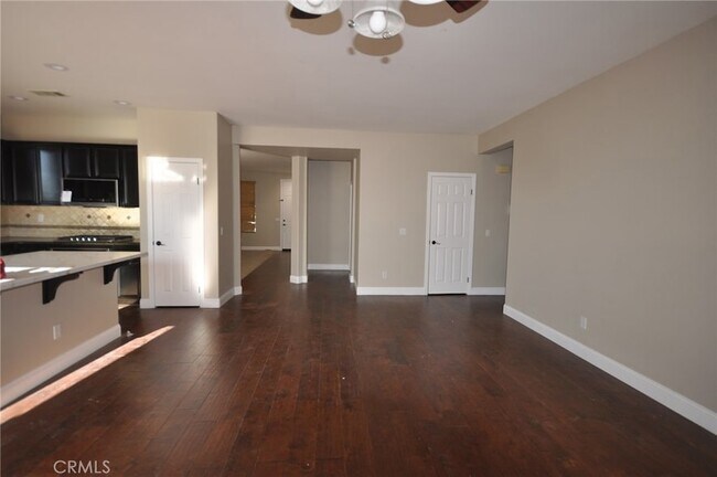 Building Photo - 8945 Honeysuckle Ave