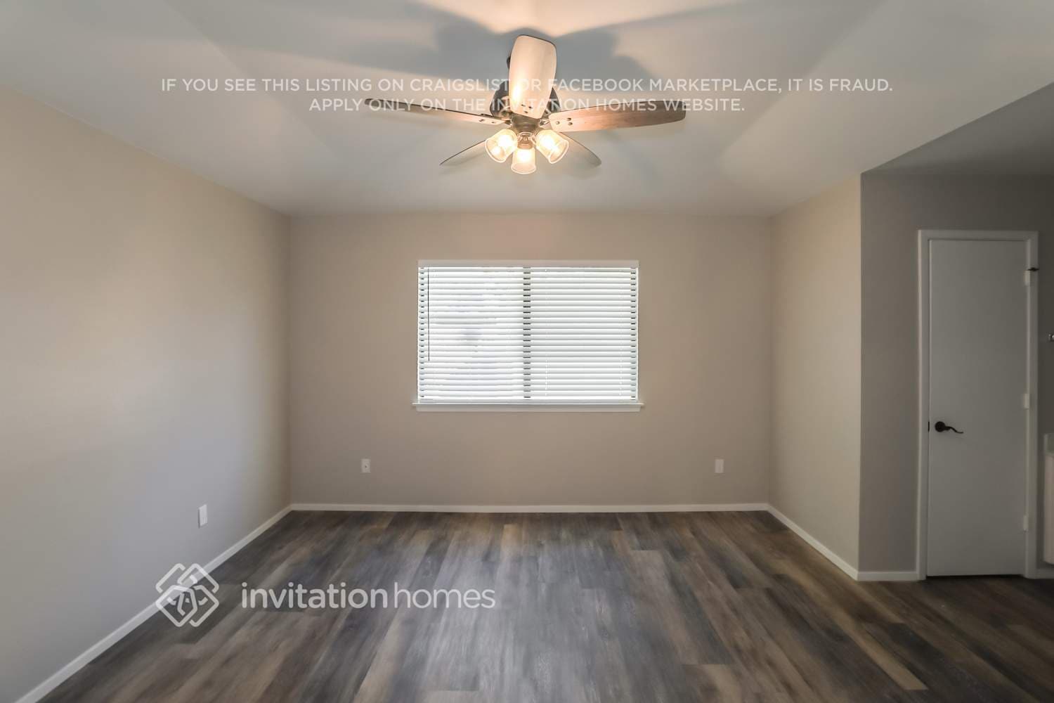 Building Photo - 2430 Bentley Dr