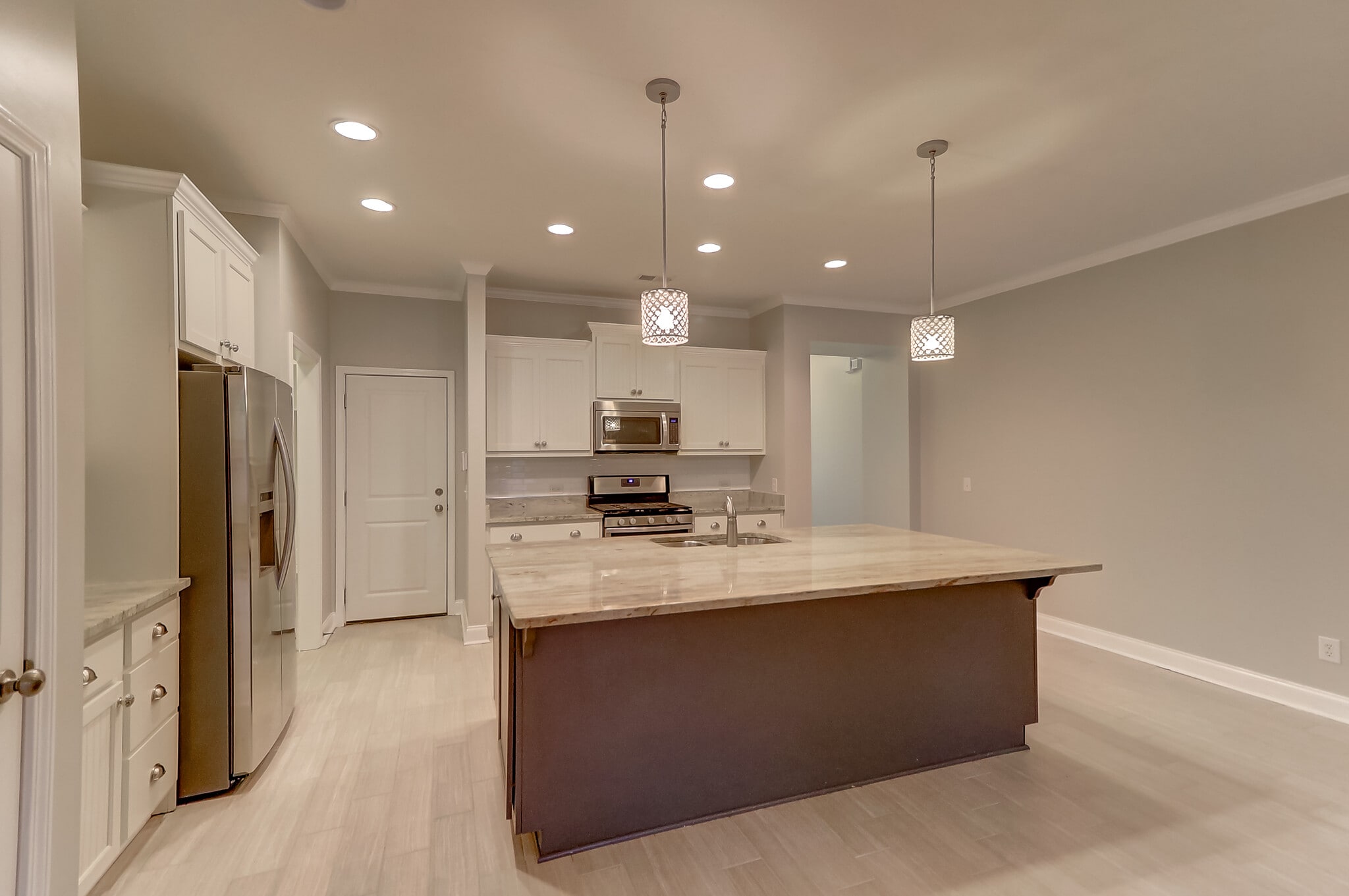 Building Photo - 2069 Kings Gate Ln