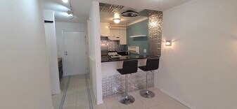 Building Photo - 288 Whitmore St