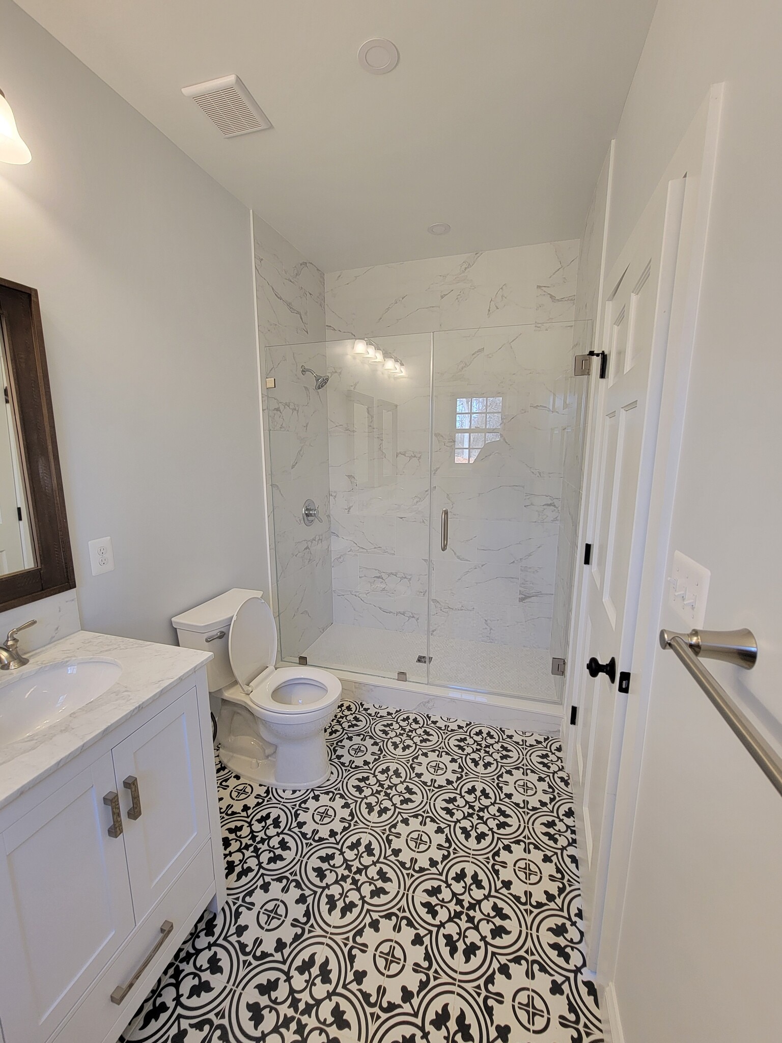 Building Photo - 7143 Hesperides Dr