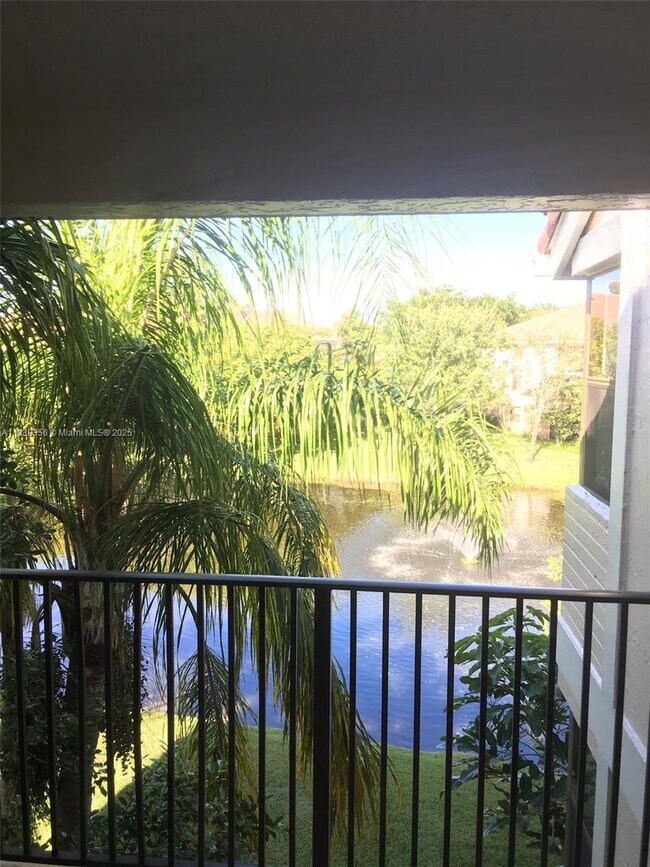 Primary Photo - 10161 W Sunrise Blvd