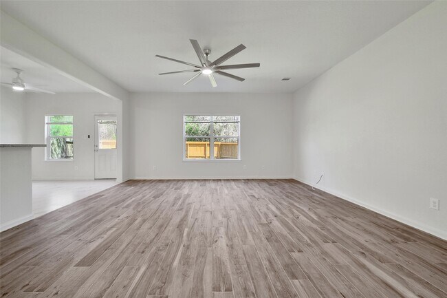 Building Photo - 305 Crooked Pine Court