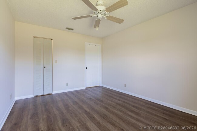 Building Photo - 9449 Boca Cove Cir