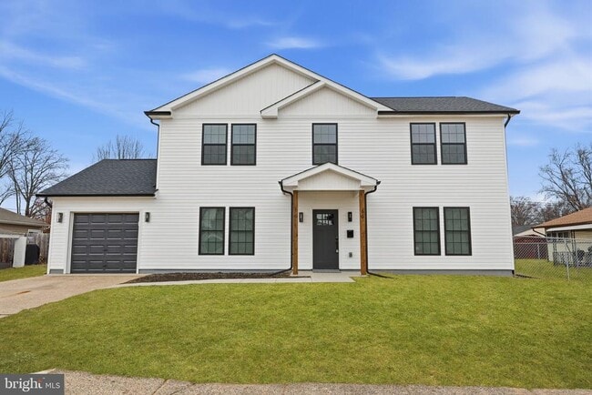 Building Photo - 65 Oaktree Dr