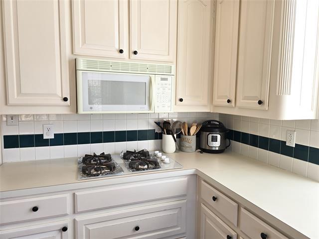 Building Photo - 1313 Commerce Dr