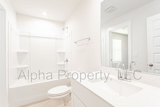 Building Photo - 212 Round Back Wy