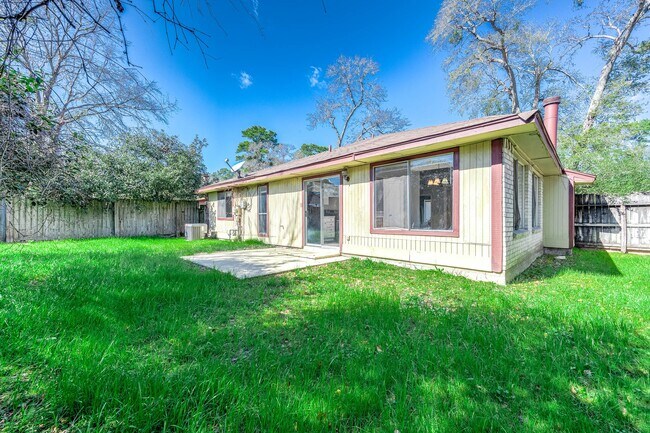 Building Photo - 3423 Nutwood Ln