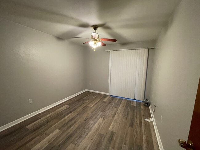 Building Photo - 2210 SW 70th Terrace