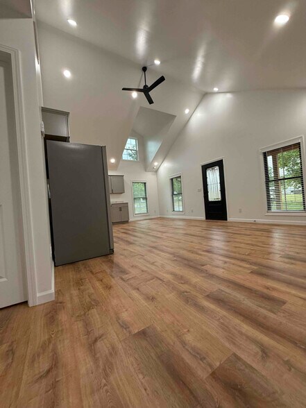 Building Photo - 2855 Old Rome Rd