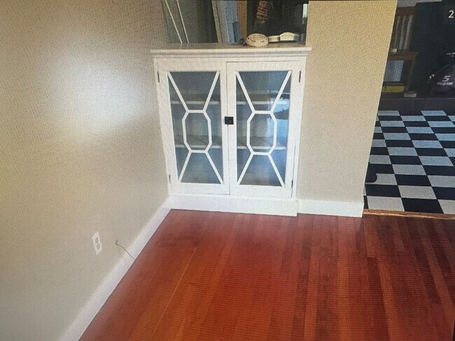 Building Photo - Charming Mount Vernon 3 Bed Two Bath