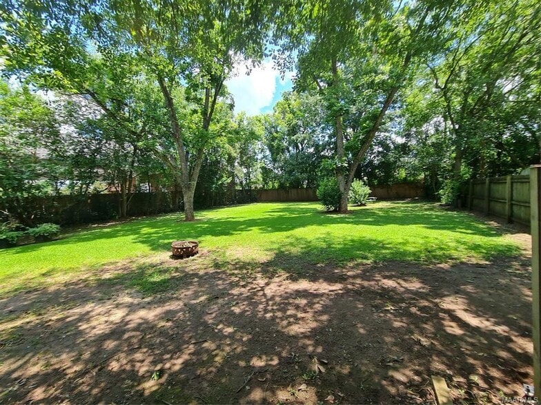 Building Photo - 112 Calhoun Rd