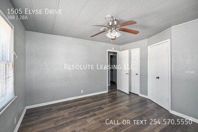 Building Photo - 1505 Elyse Dr