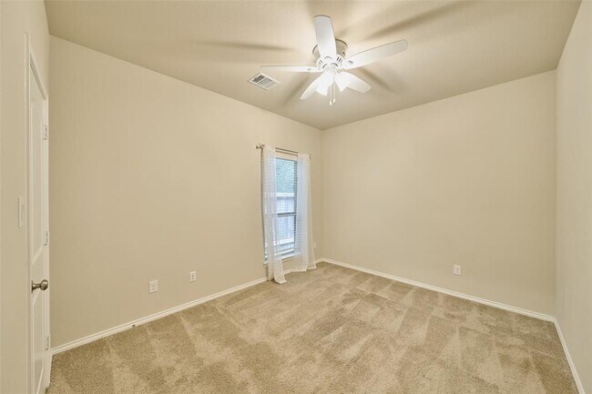 Building Photo - 103 Sunrise Haven Dr