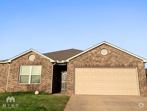 Building Photo - 4121 Umbria Rd