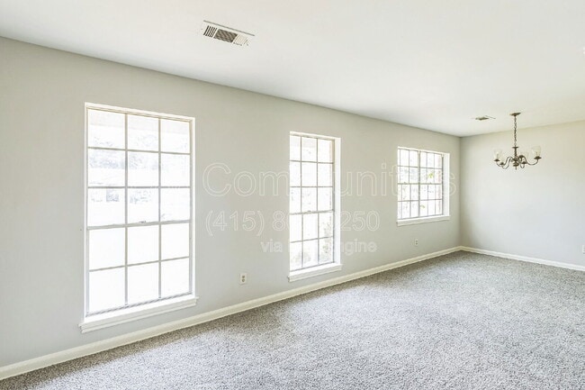 Building Photo - 13331 Villagrove Dr