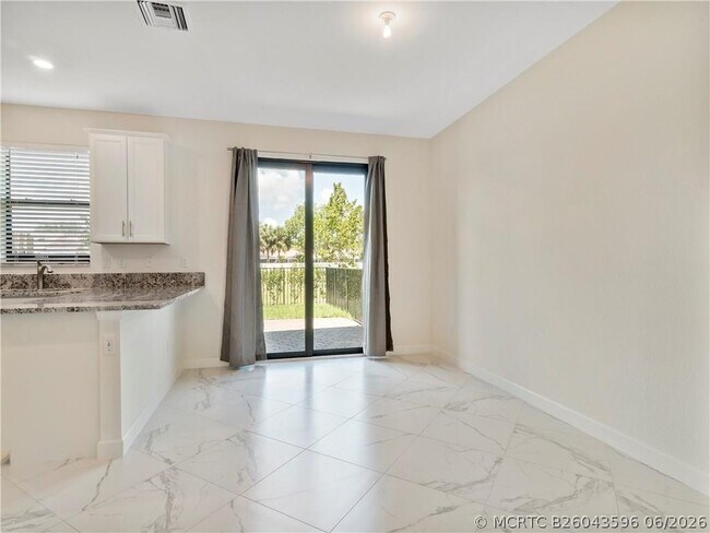 Building Photo - 13056 Anthorne Ln