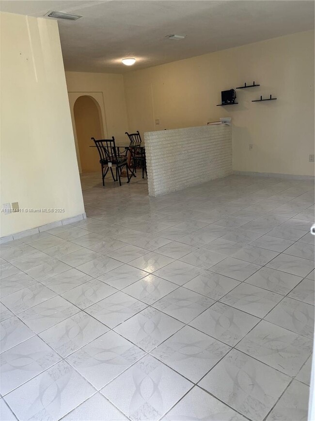 Building Photo - 20520 NW 2nd Ct