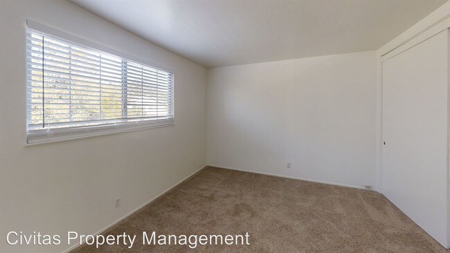 Building Photo - 3 br, 2.5 bath House - 2671 Webster Ct