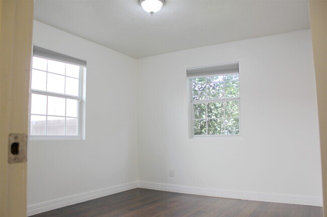 Building Photo - 4416 Holt St