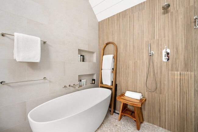 Building Photo - 1 Doc Ryder Dr