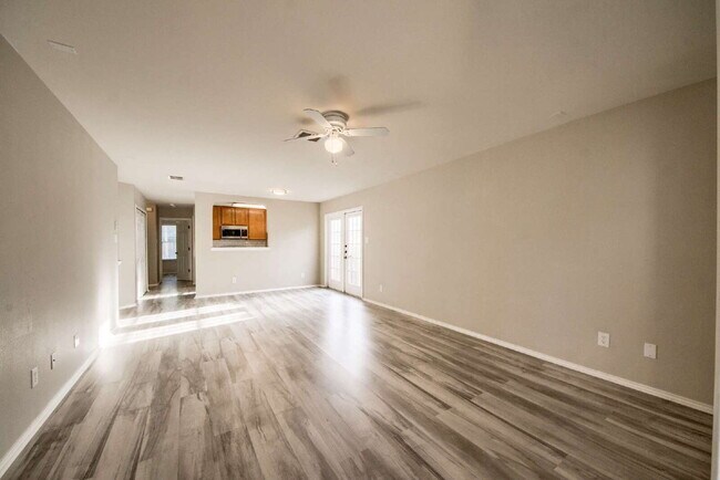 Building Photo - Charming 3-bedroom, 2-bathroom home in Wildhorse!