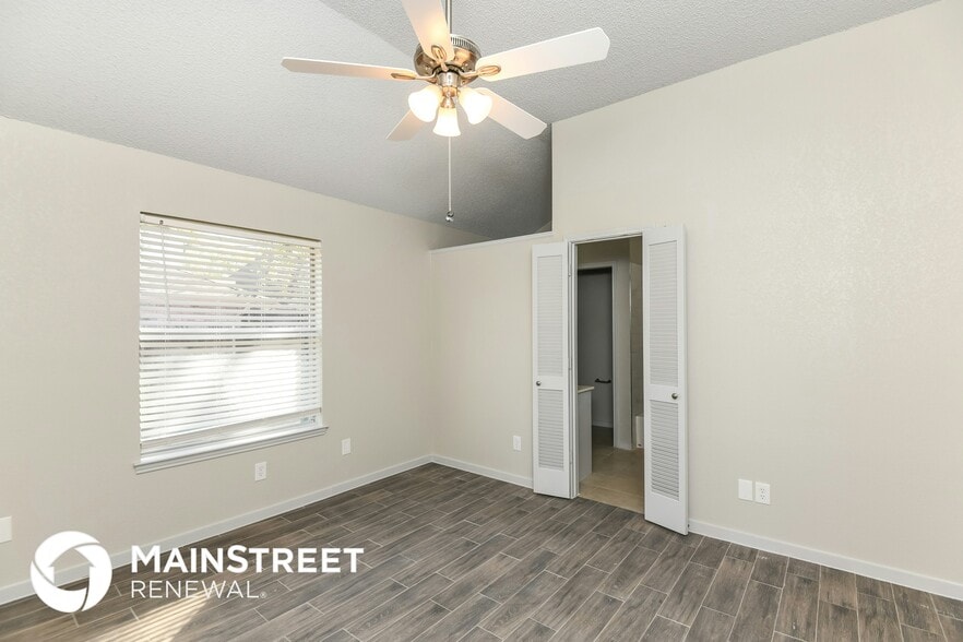 Building Photo - 914 Pierce Arrow Dr