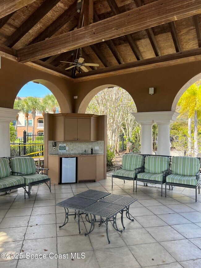 Building Photo - 6421 Borasco Dr