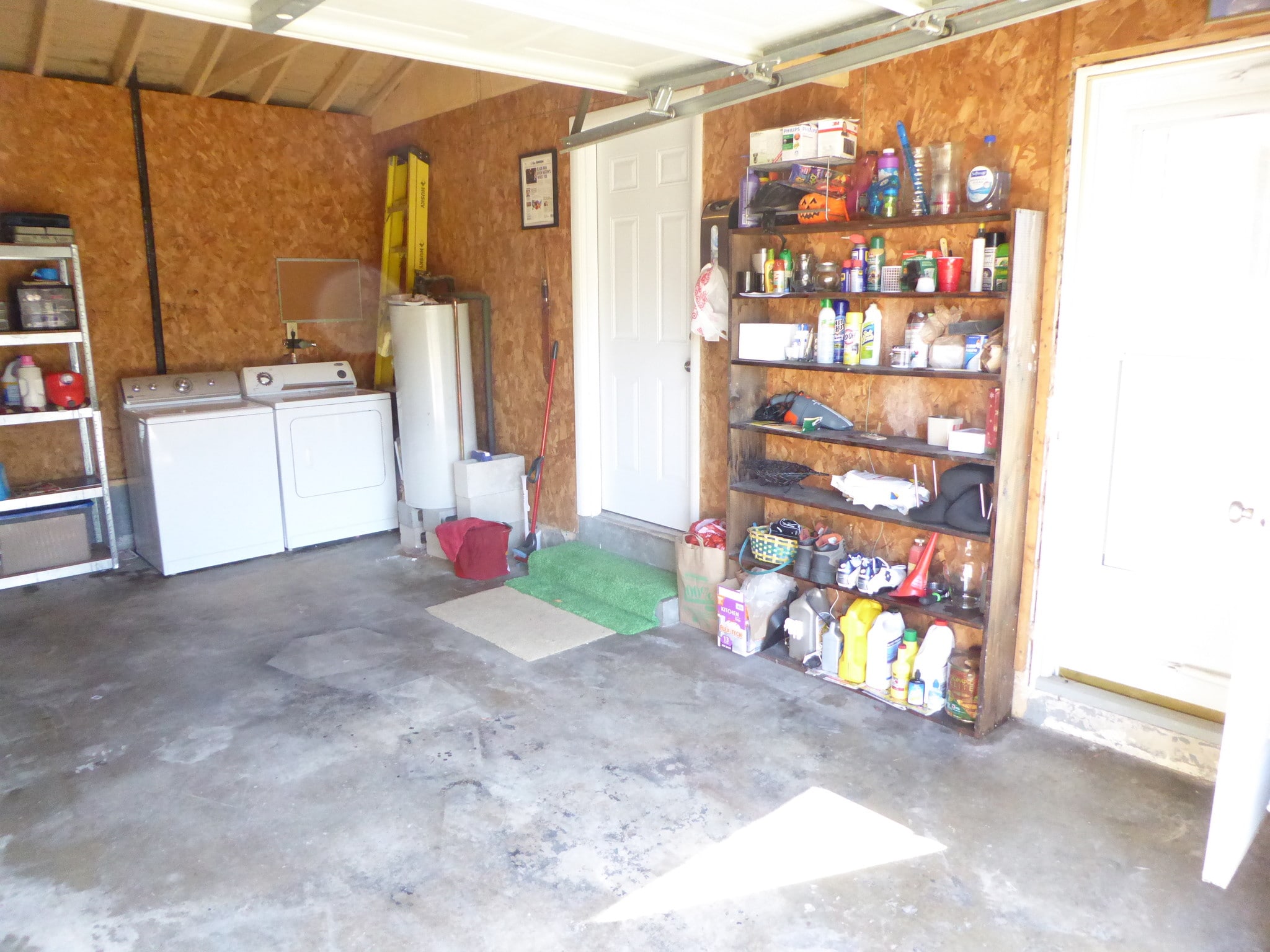 doors to inside and out - 461 Pepper Mill Ln