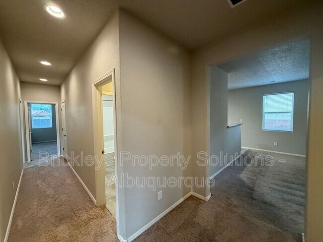 Building Photo - 7005 Silver Moon Rd