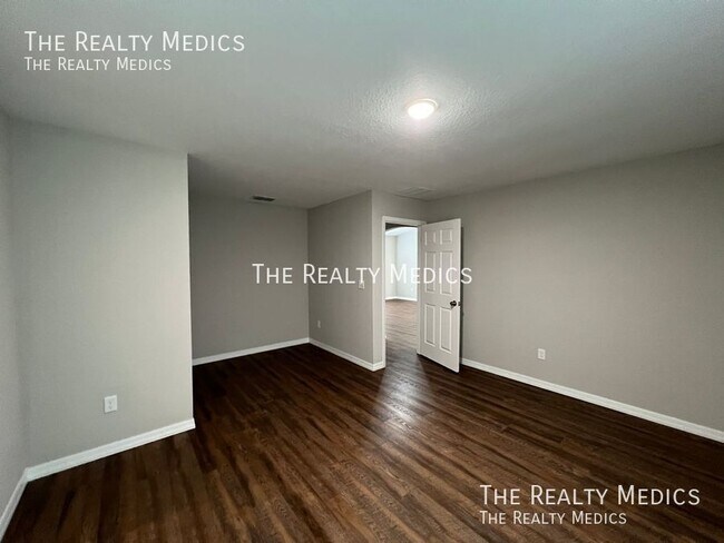 Building Photo - 3628 SE 134th St