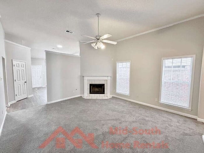 Building Photo - 2150 Berry Bush Ln